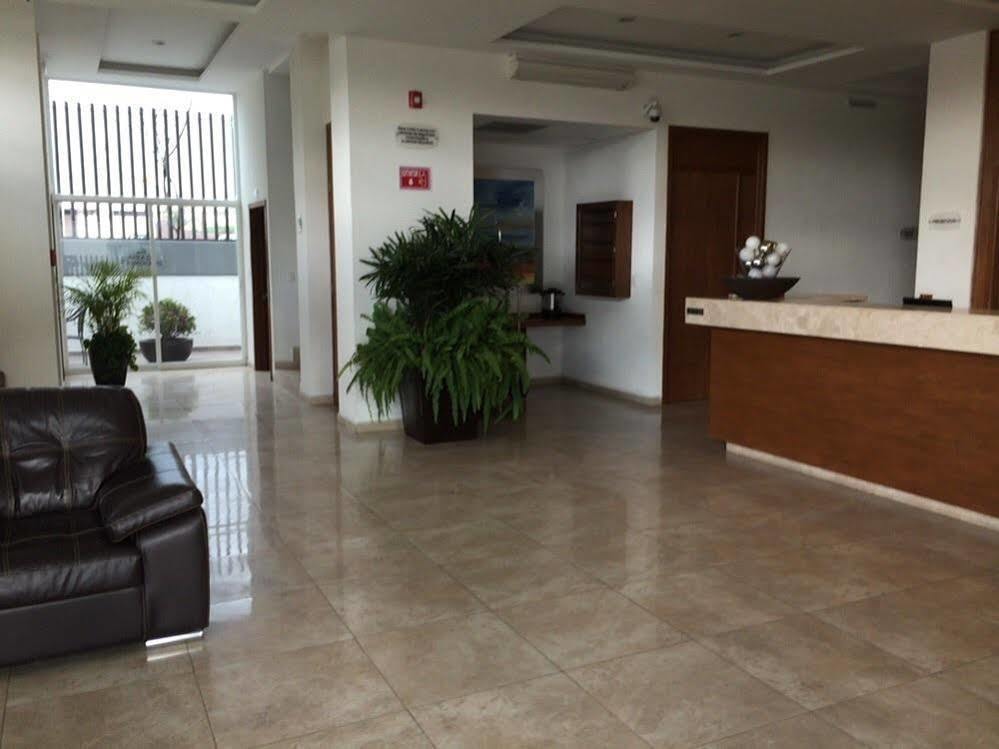 Unico Express 2* Leon